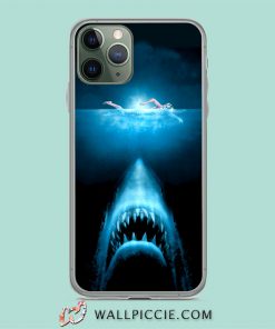 Dark Jaws Vintage Movie iPhone 11 Case