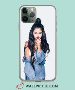 Selena Gomez Cute Face iPhone 11 Case